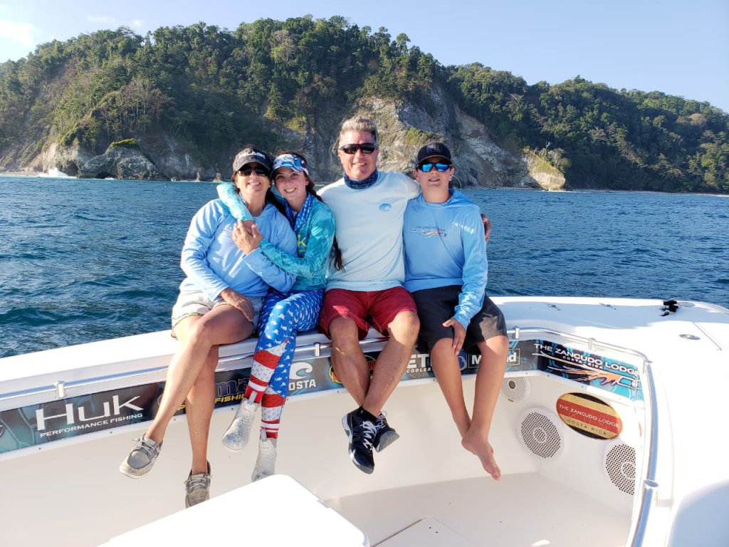 family fishing in costa rica