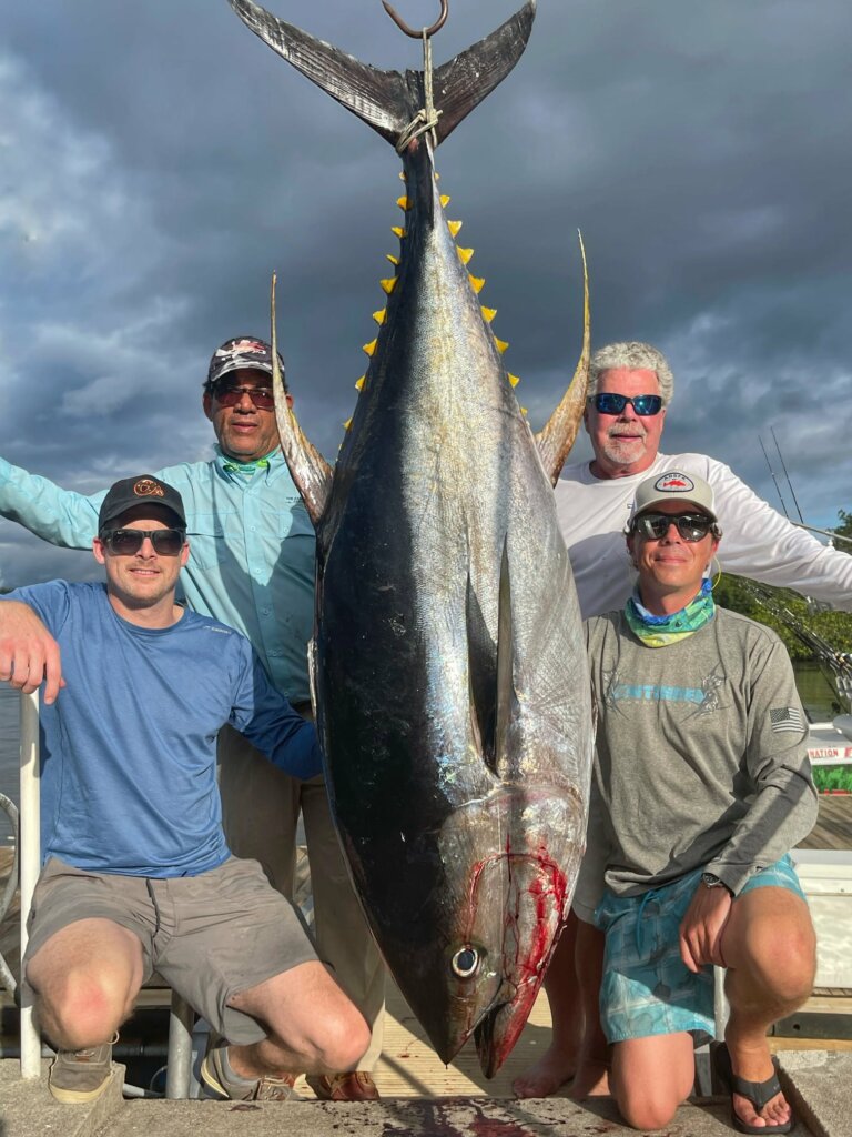 262lb tuna at the dock