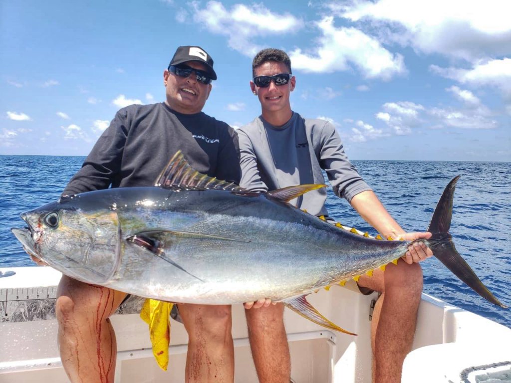 Two days Wed & Sun fishing report big tuna here in the Southern