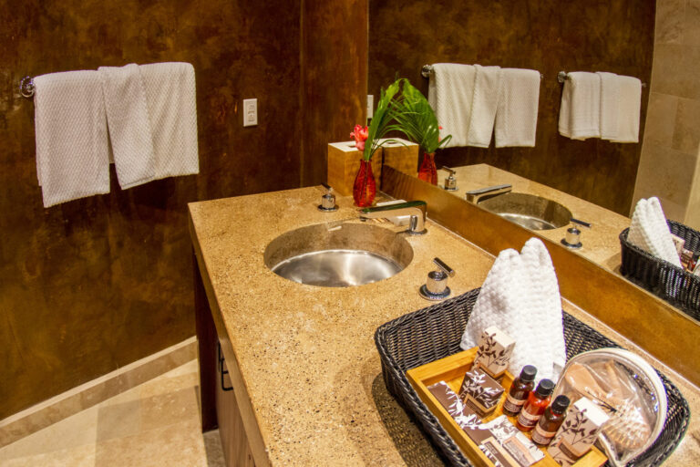 Zancudo Lodge Bathroom Photo